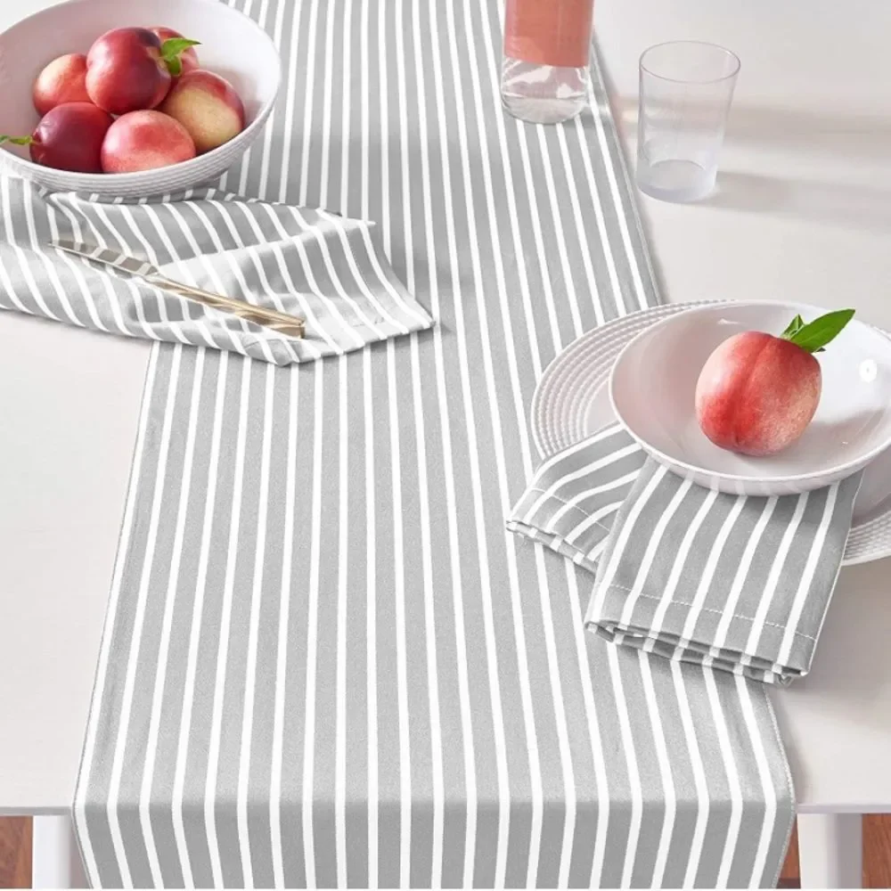NWT Harbour Drive Kate Spade Table Runner
